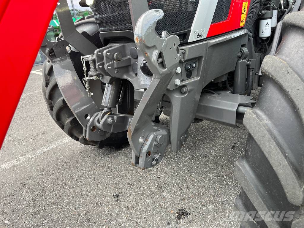 Massey Ferguson 5S.135 Traktorer