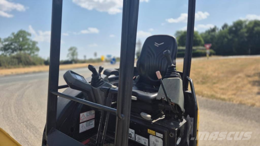 Yanmar VIO27-6 حفارات صغيرة أقل من 7 طن (حفارات صغيرة)