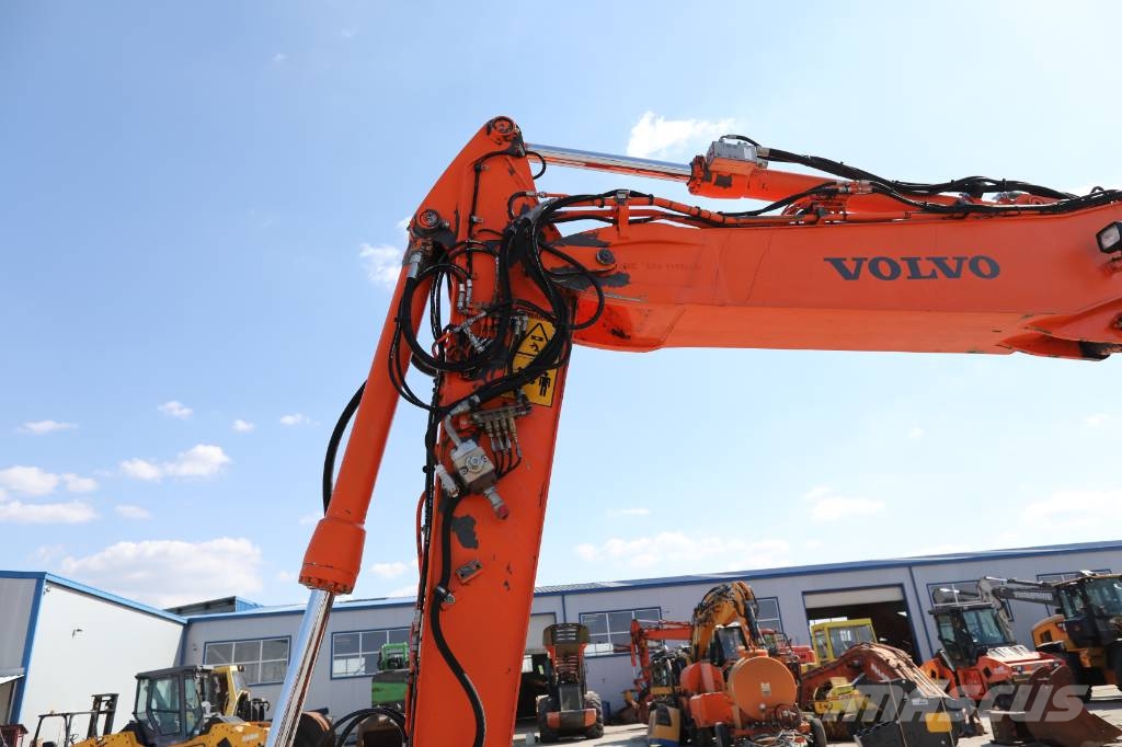 Volvo EW140D Wheeled excavators