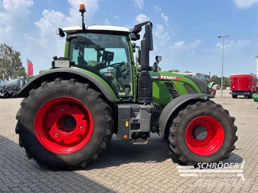 Fendt 724 VARIO GEN6 PROFI PLUS Tratores Agrícolas usados
