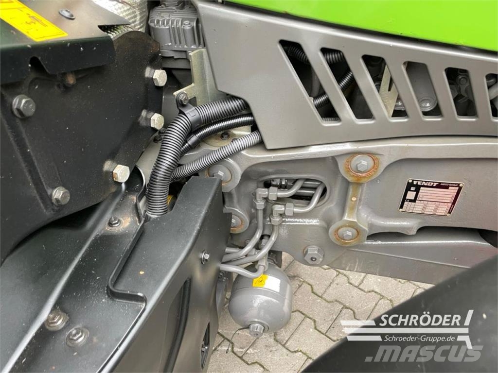 Fendt 724 VARIO GEN6 PROFI PLUS Trattori