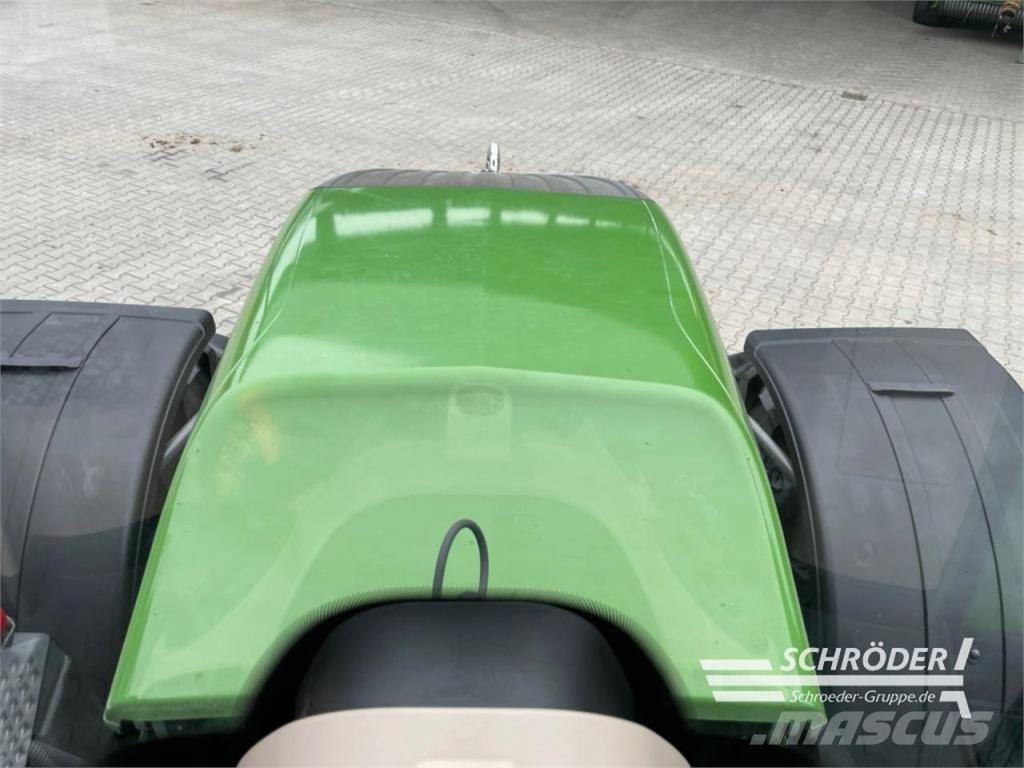 Fendt 724 VARIO GEN6 PROFI PLUS Trattori