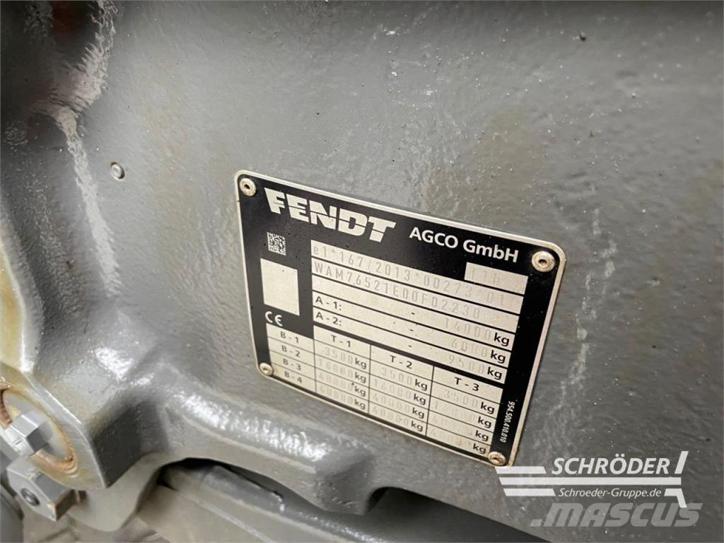 Fendt 724 VARIO GEN6 PROFI PLUS Trattori