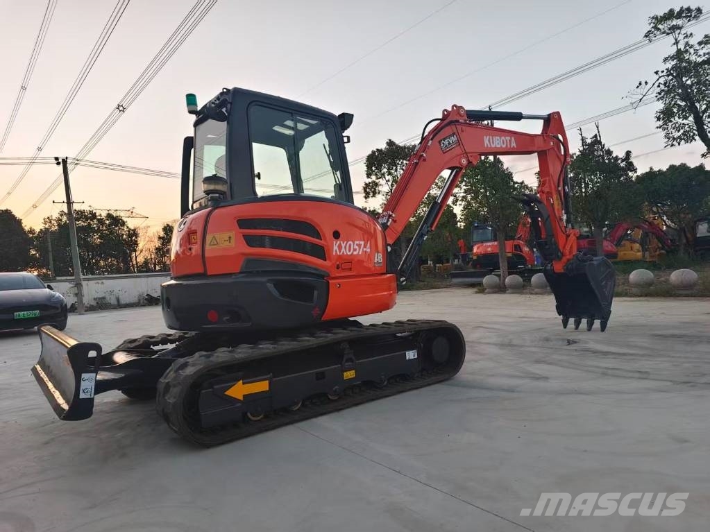 Kubota KX057-4 EXCAVATOR Minigravere <7t