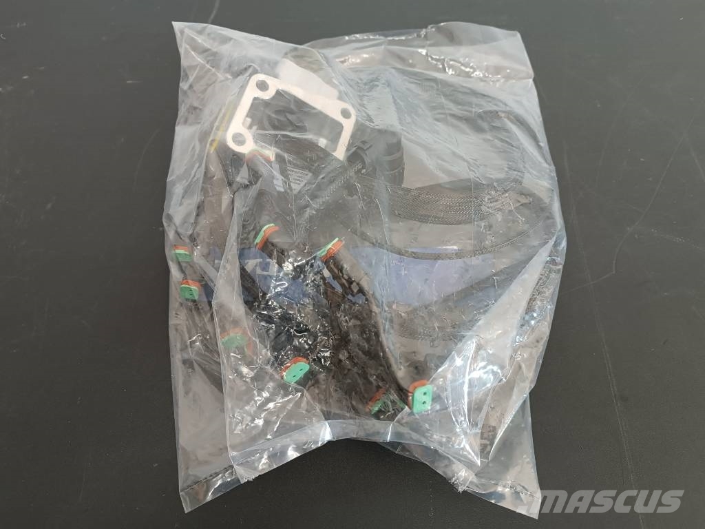 Volvo WIRING HARNESS 17528428 電子機器