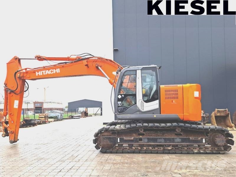 Hitachi ZX 225 USLC-3, 2013, Germany - Used crawler excavators