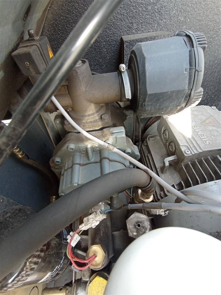 Atlas Copco GX 7 مكابس