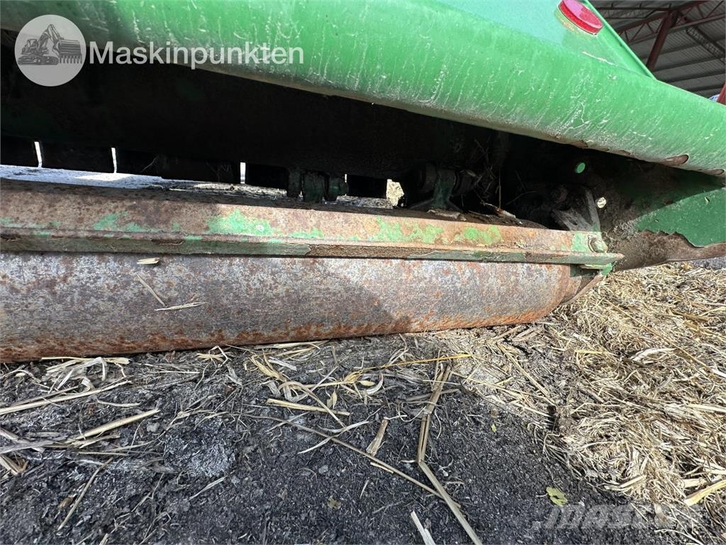 Ystamaskiner Y-135 Græsklippere og skårlæggere