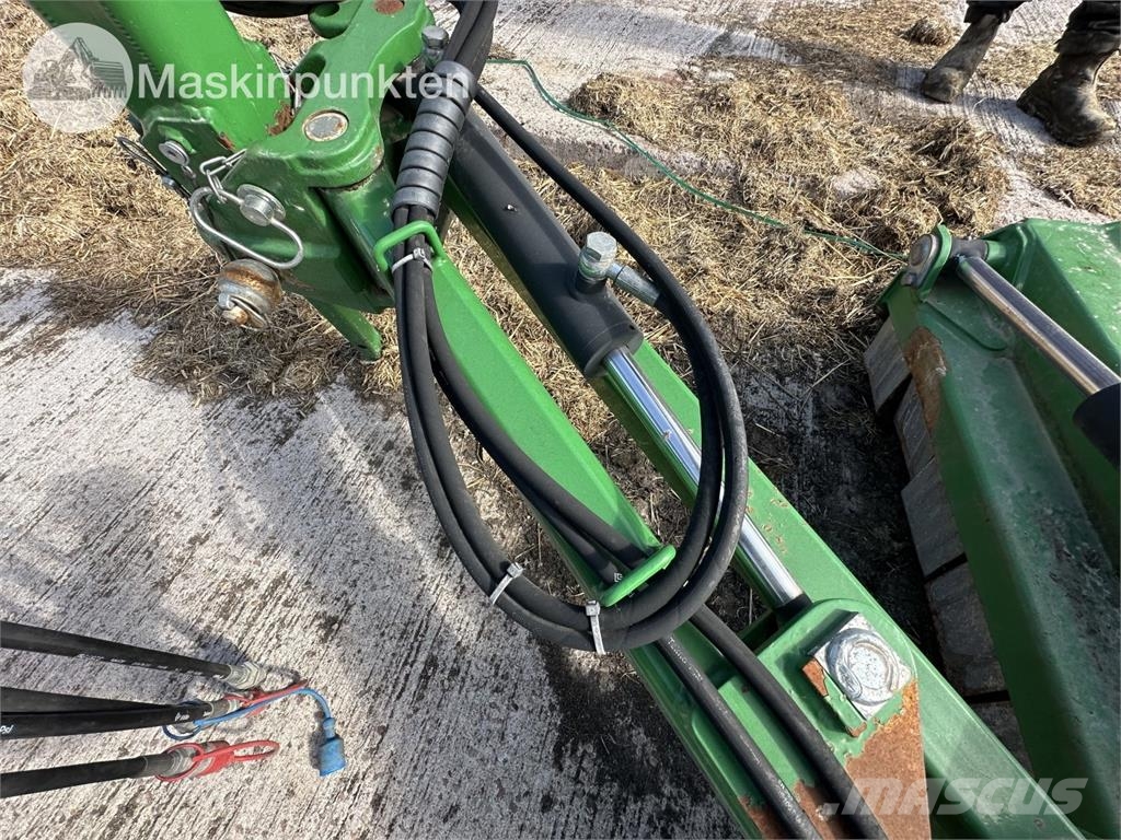 Ystamaskiner Y-135 Græsklippere og skårlæggere