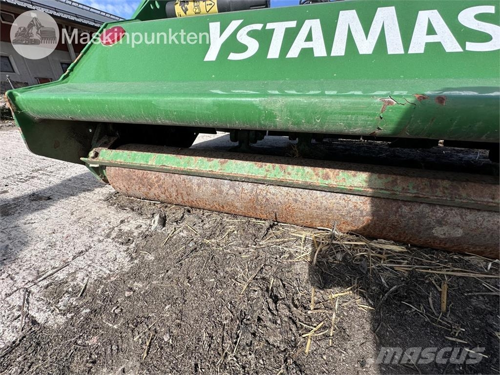 Ystamaskiner Y-135 Græsklippere og skårlæggere