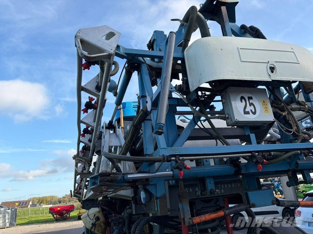 Evrard Alpha 2500 Pulvérisateurs automoteurs