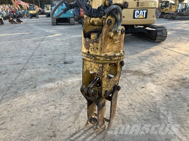 Komatsu PC35MR-3N1 Bagri goseničarji