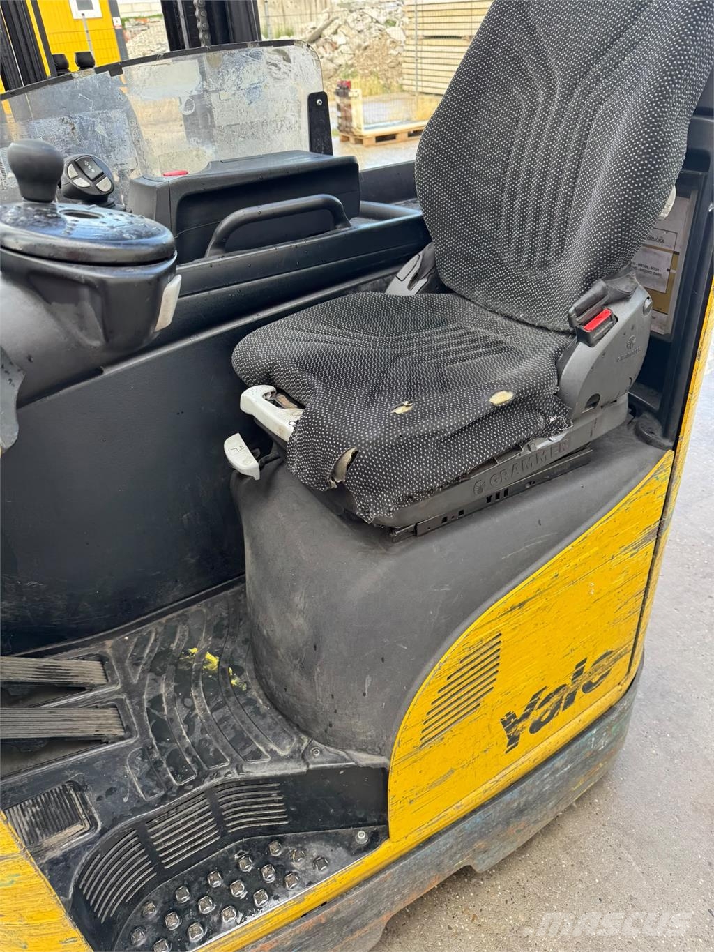Yale MR14 Carrello retrattile