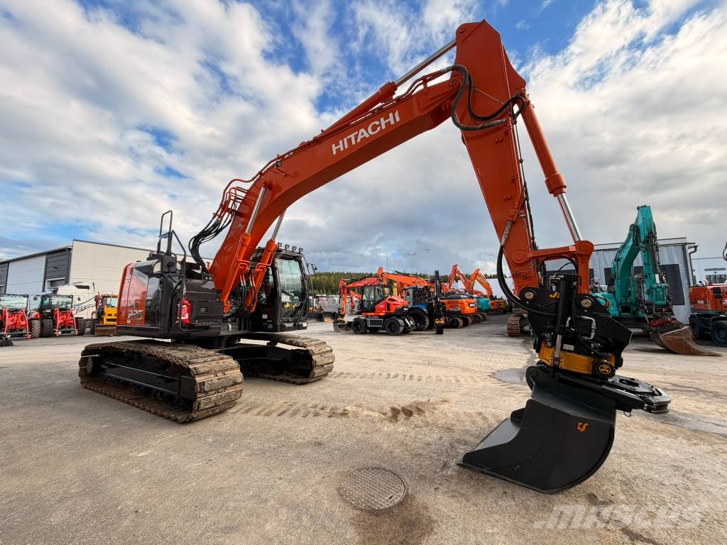 Hitachi ZX 225 USLC-7 Valmis paketti 3D + tiltti Roomikekskavaatorid