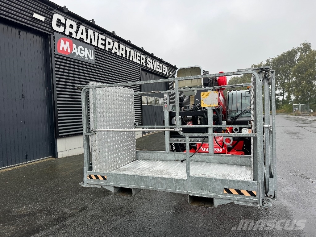 Manitou Personkorg, teleskoplastare Telescopic handlers