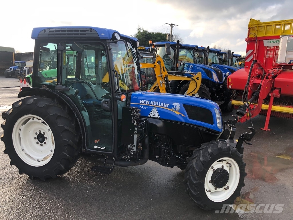New Holland T4.75F 트랙터