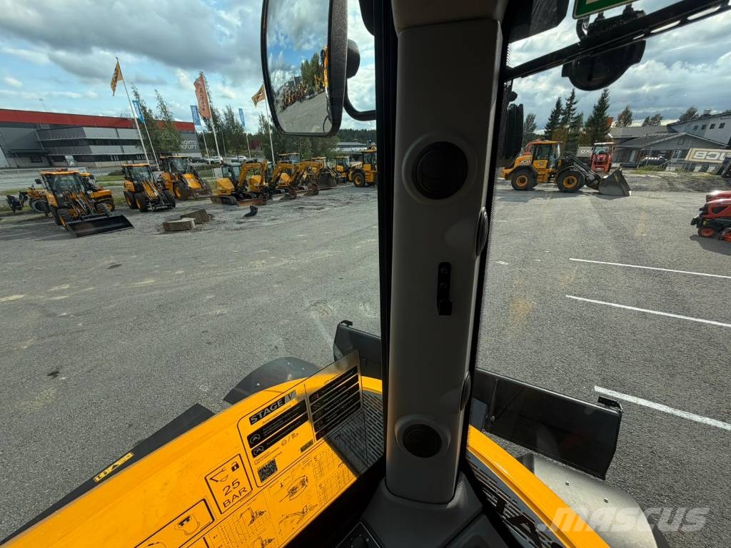 JCB 110 W Hydradig / Engon / Pyöräohjaus / Rasvari / Wielgraafmachines