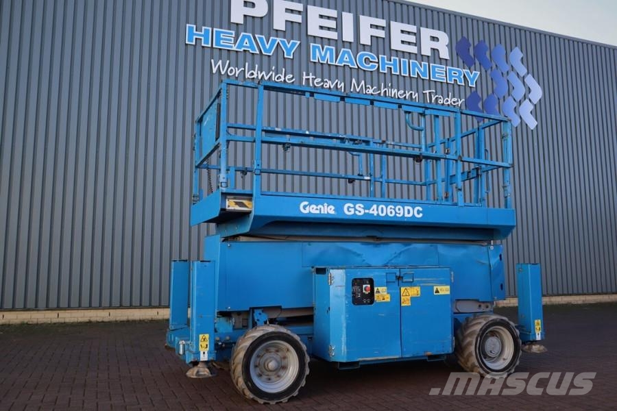 Genie GS4069 Electric, 14m Working Height, 363kg Capacit Scissor lifts