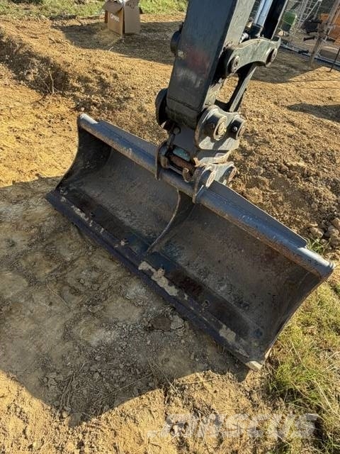 Hyundai HX 480 L Crawler excavators