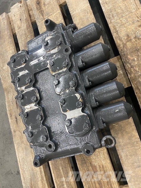O&K mh 5 hydraulic dystrybutor parts nr 2241543 Hydraulik