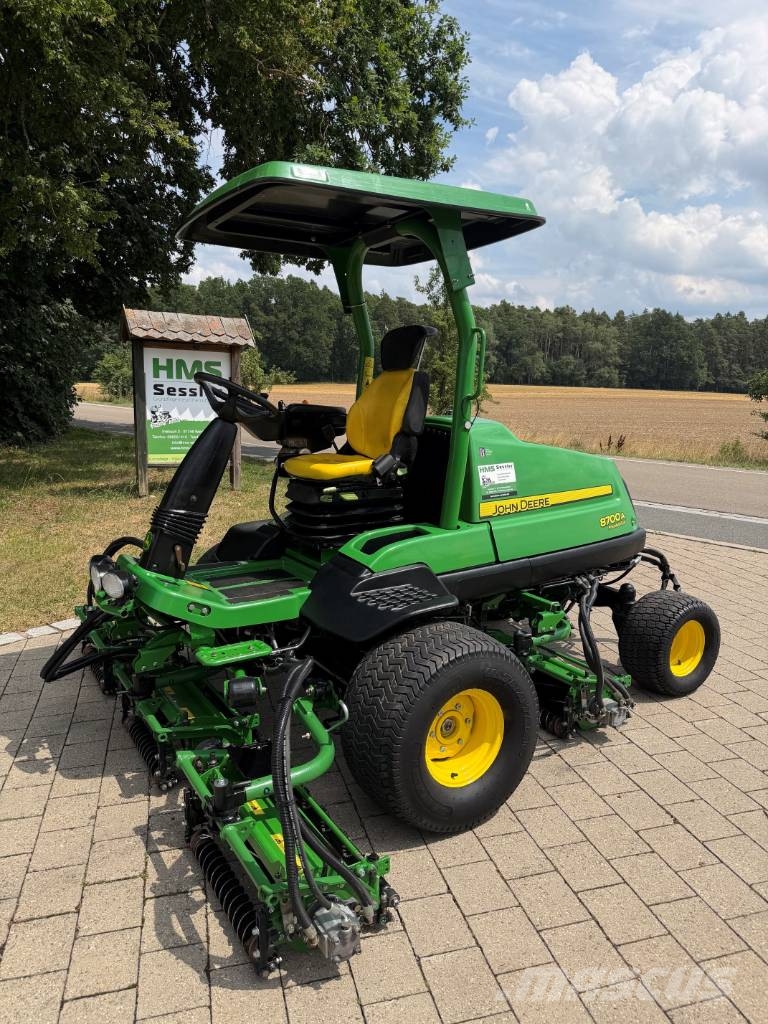 John Deere 8700 A PrecisionCut Fairway klippere