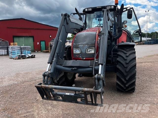 Valtra T 162 D الجرارات