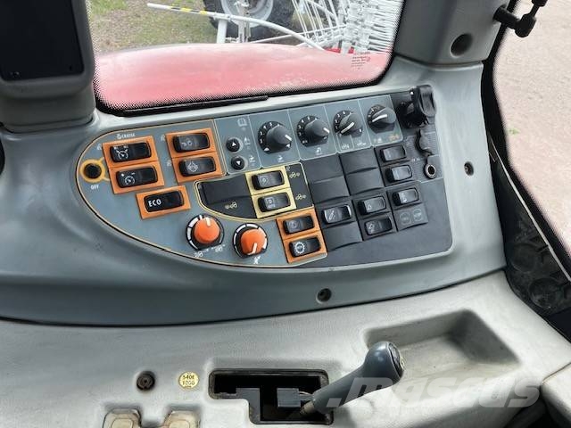 Valtra T 162 D الجرارات