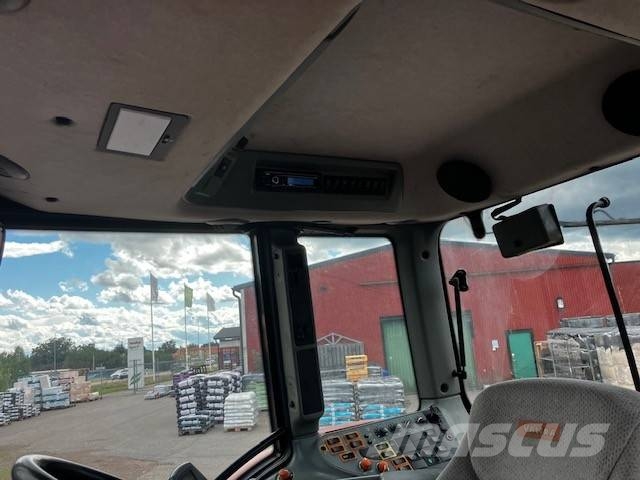 Valtra T 162 D الجرارات