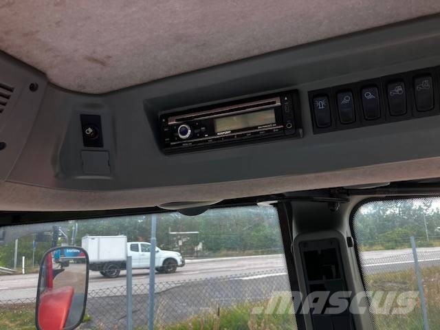 Valtra T 162 D الجرارات