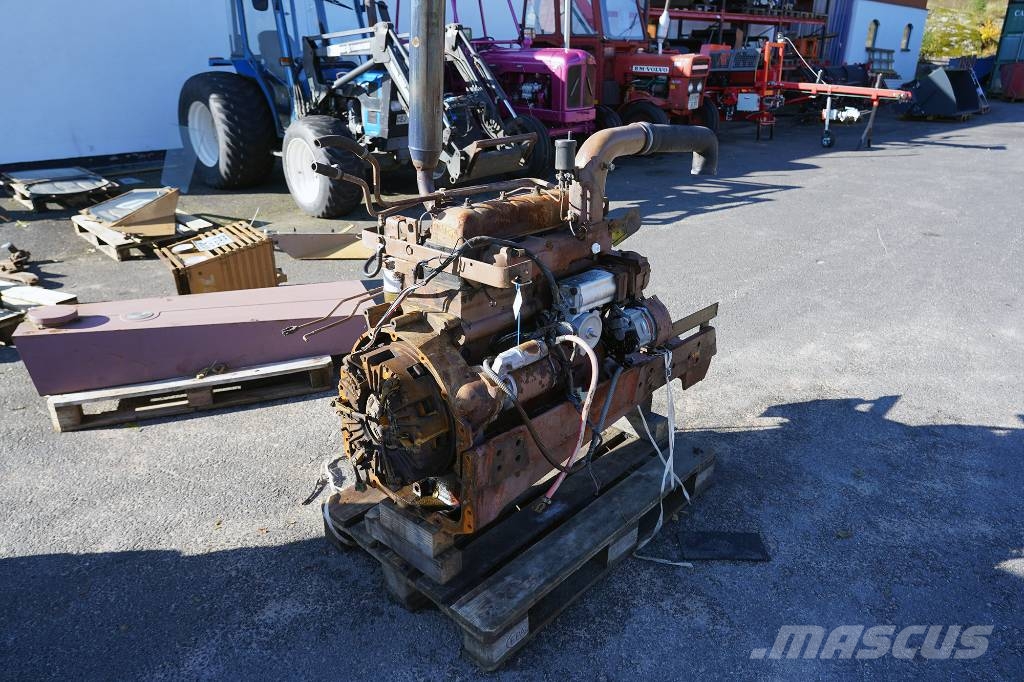 Valmet 702 - Reservdelar Važiuoklė ir suspensija