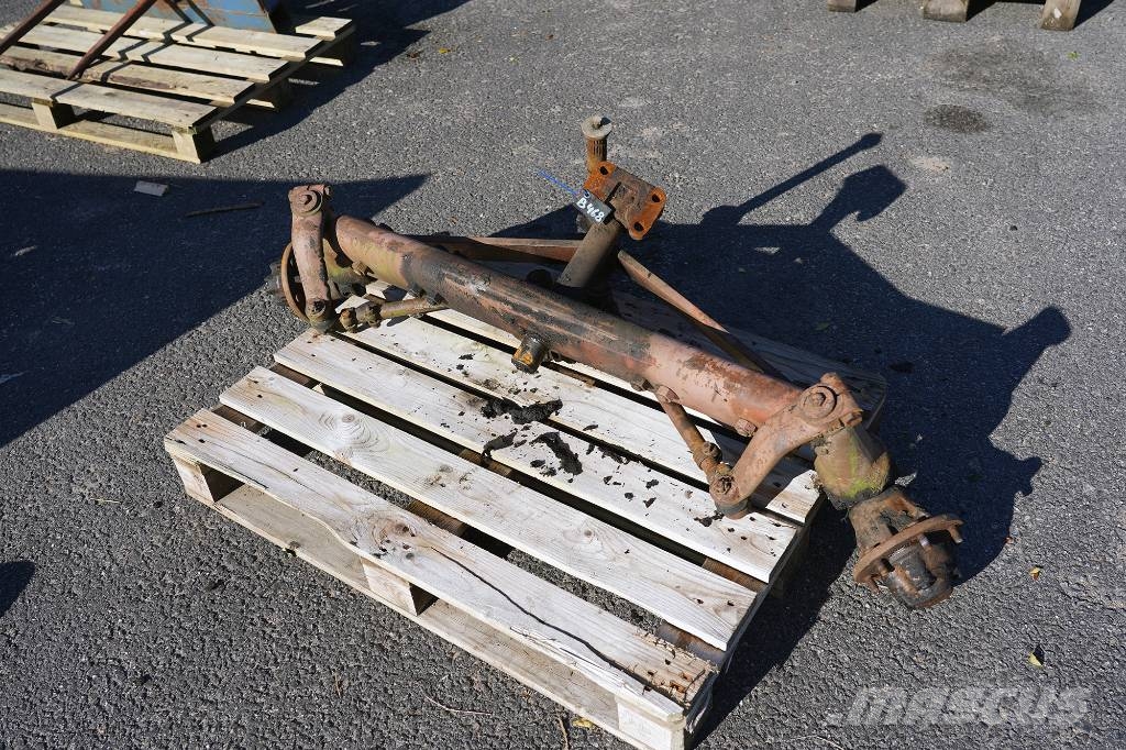 Valmet 702 - Reservdelar Važiuoklė ir suspensija