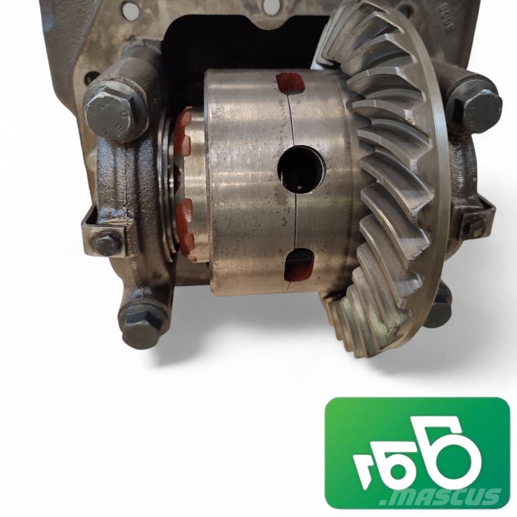 New Holland LB95 Differential 12x33 Carraro 26.22 6111451M91 Шаси