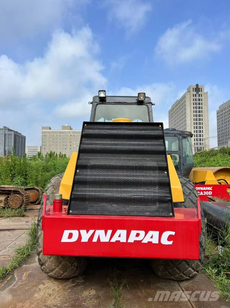 Dynapac CA 25 D Vienvalča grunts veltņi