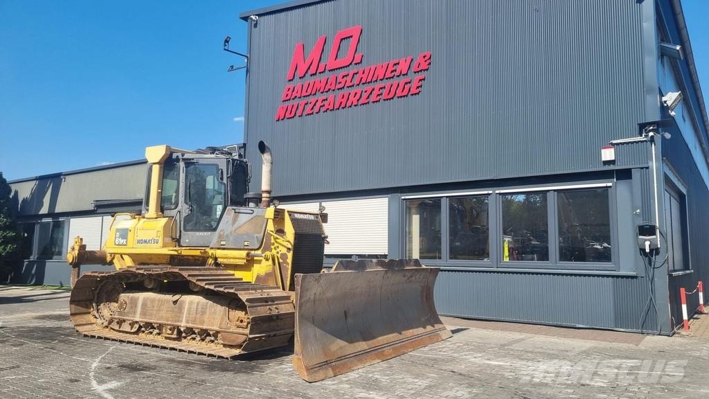 Komatsu D 61 PX 15F0 / AC Buldozer sobre oruga
