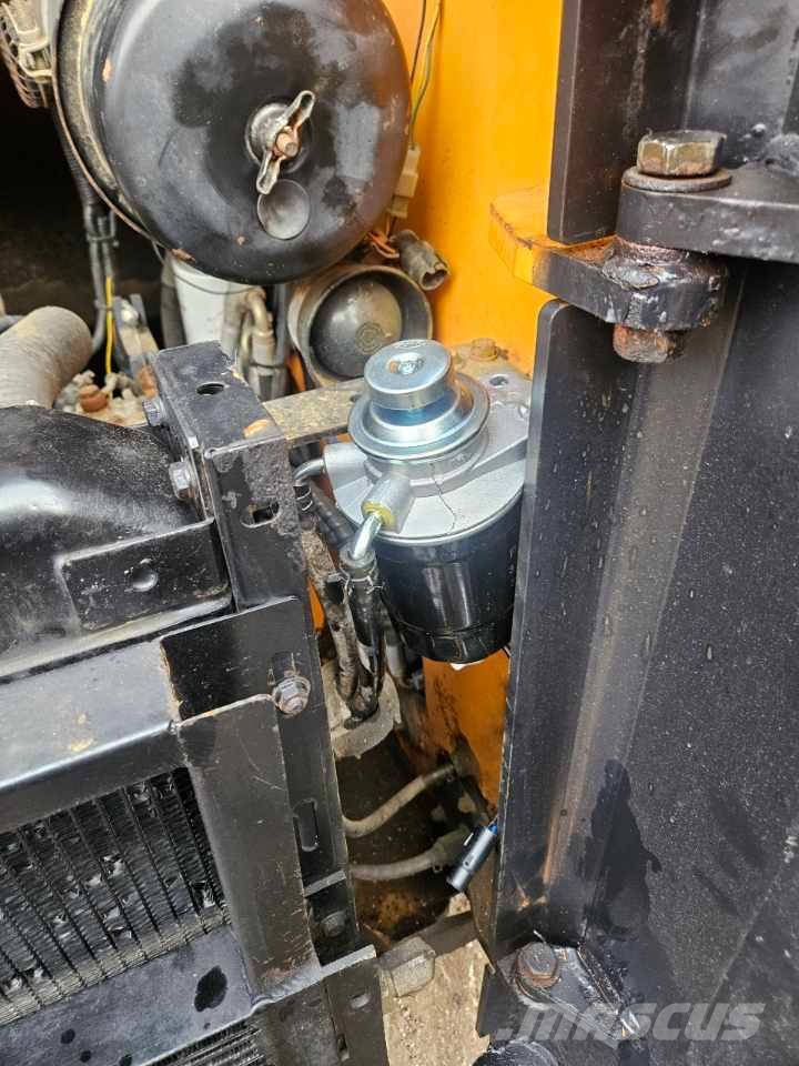 Dongin Industry Co.,LTD V67 Chargeuse compacte