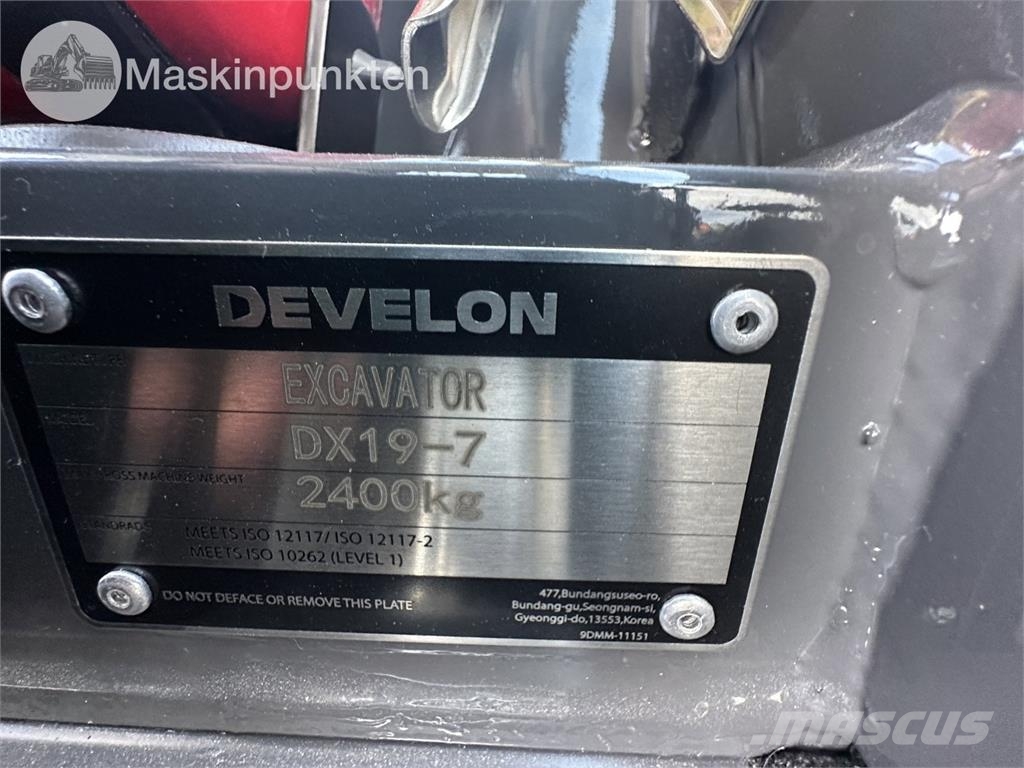 Develon DX19-7 小型挖土機/掘鑿機<7t(小型挖掘機)