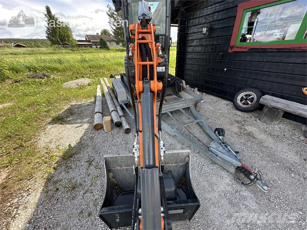 Develon DX19-7 小型挖土機/掘鑿機<7t(小型挖掘機)