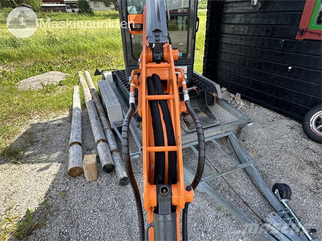 Develon DX19-7 小型挖土機/掘鑿機<7t(小型挖掘機)