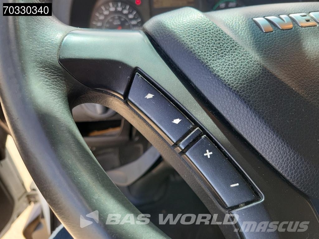 Iveco Eurocargo 120E220 4X2 12tonner 1500kg Ladebordwand Kofferaufbau
