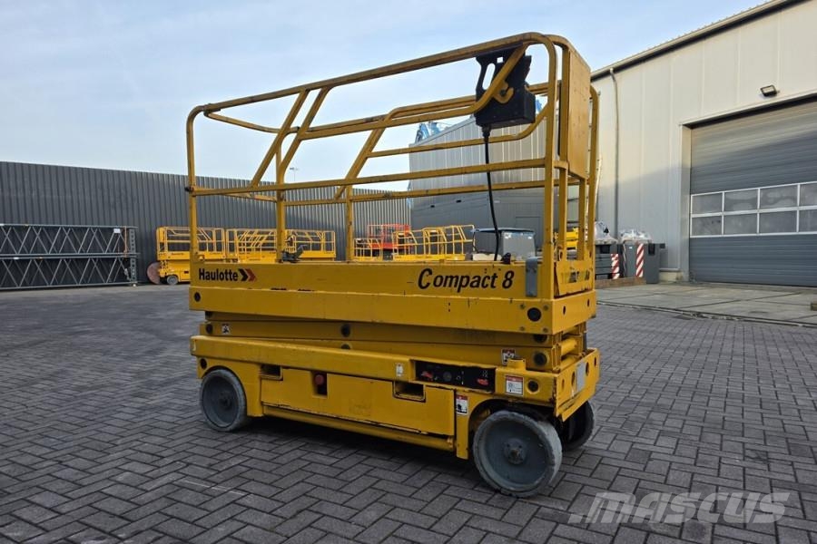 Haulotte Compact 8 As-Is, Electric, 8.2m Working Height, 35 シザースリフト