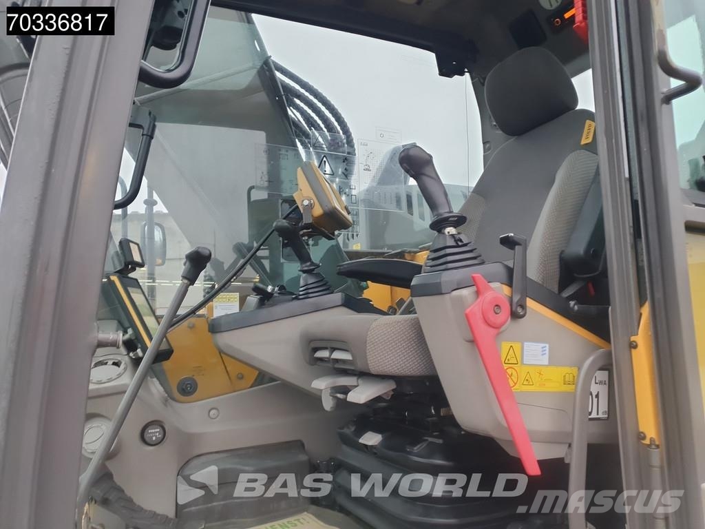 Volvo ECR235 E L Excavadoras sobre orugas