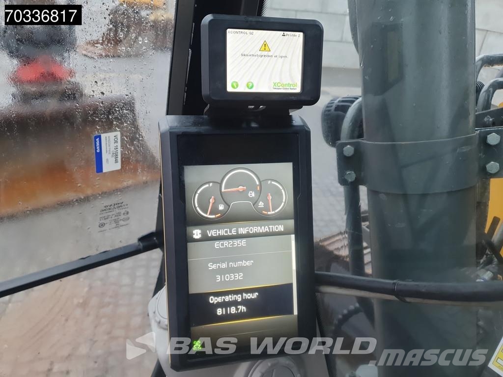 Volvo ECR235 E L Excavadoras sobre orugas