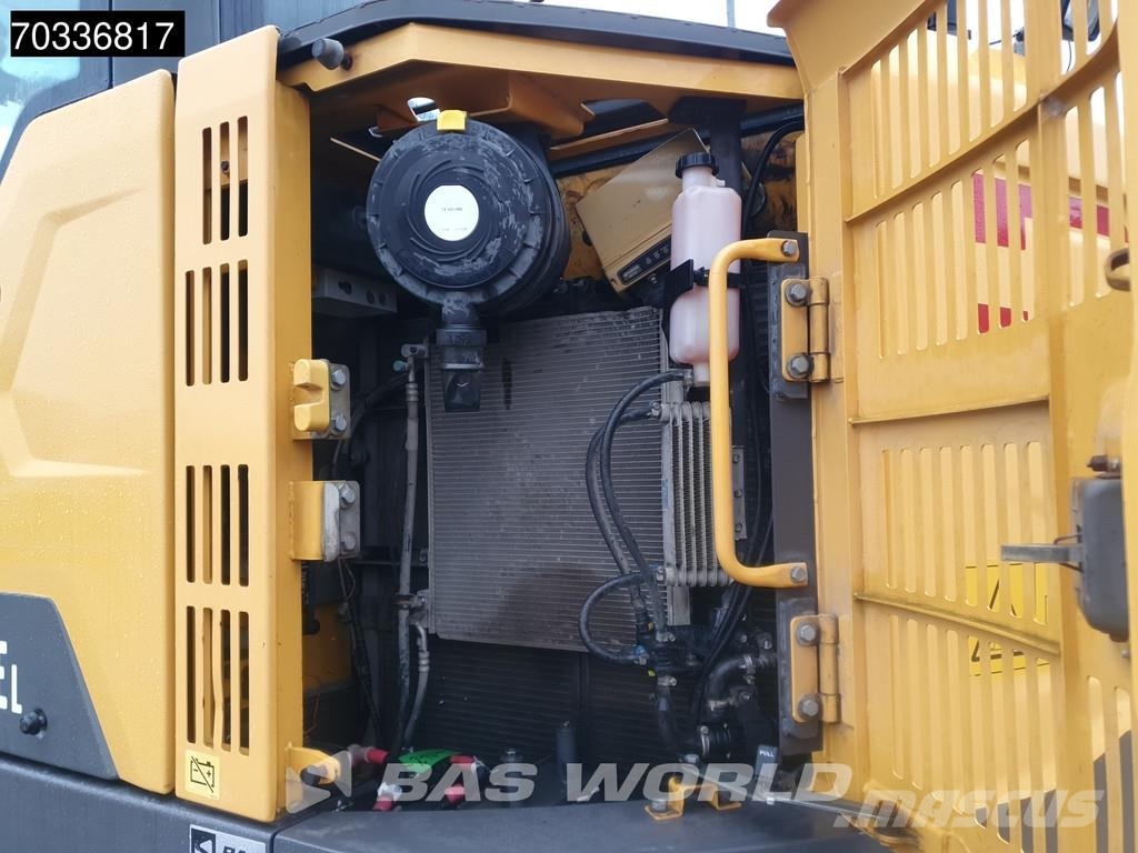 Volvo ECR235 E L Bageri guseničari