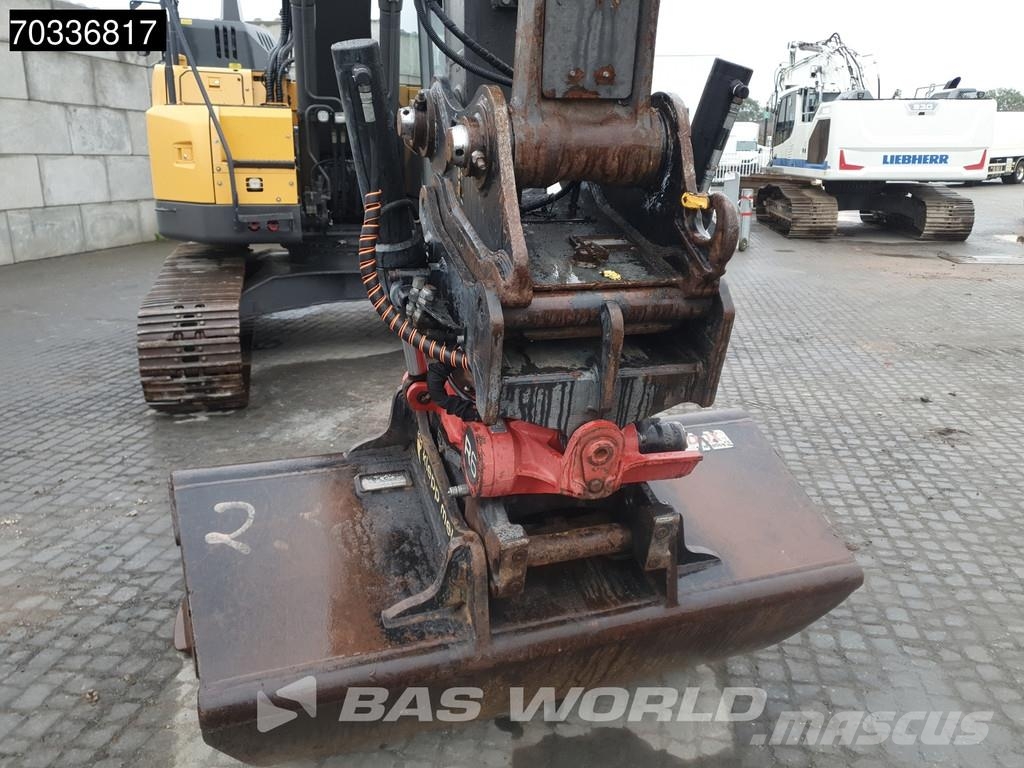 Volvo ECR235 E L Excavadoras sobre orugas