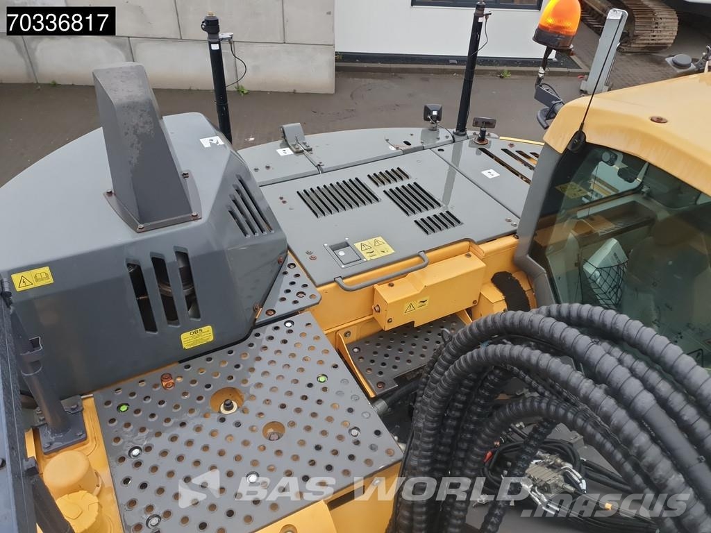 Volvo ECR235 E L Bageri guseničari