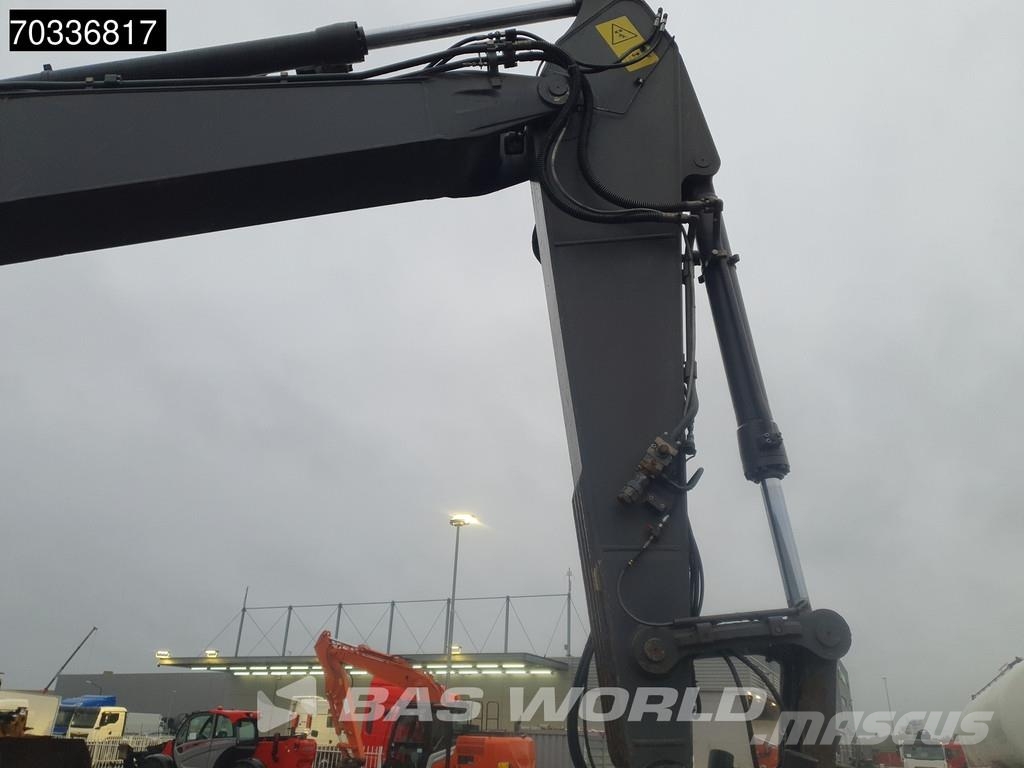 Volvo ECR235 E L Excavadoras sobre orugas