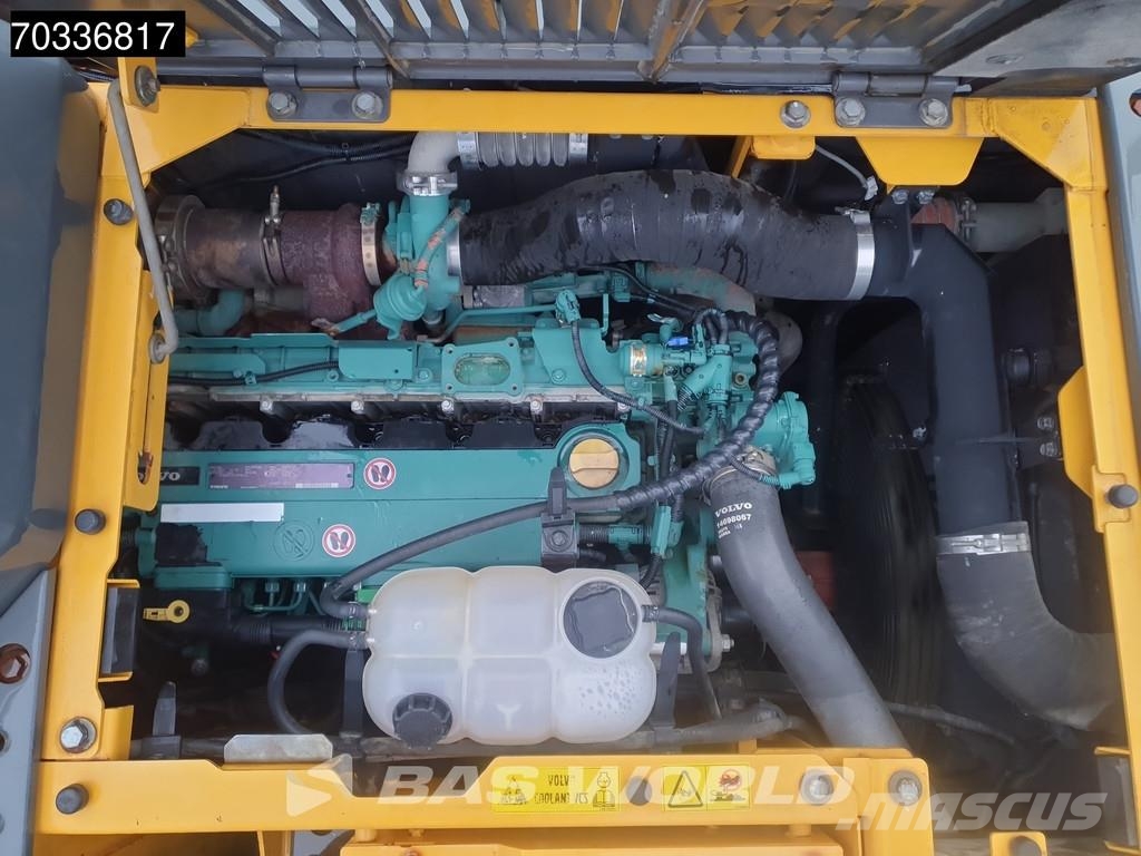 Volvo ECR235 E L Bageri guseničari