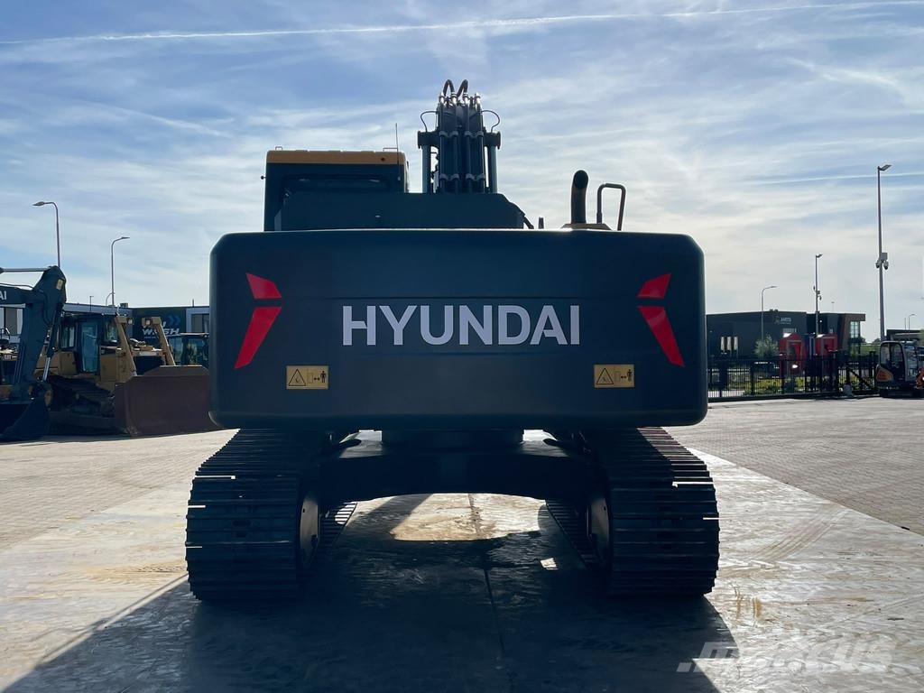 Hyundai R215L Гусеничні екскаватори
