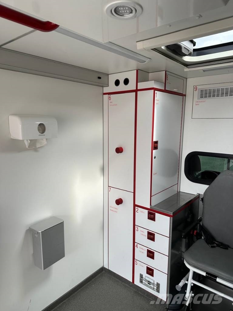 Mercedes-Benz Sprinter Rettungswagen Ambulanslar