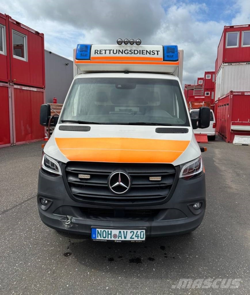 Mercedes-Benz Sprinter Rettungswagen Ambulanslar